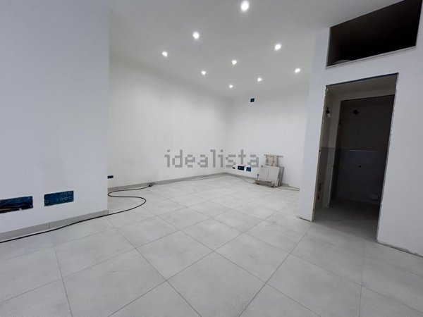 locale commerciale in vendita a Palermo in zona Centro storico