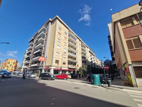 appartamento in vendita a Palermo