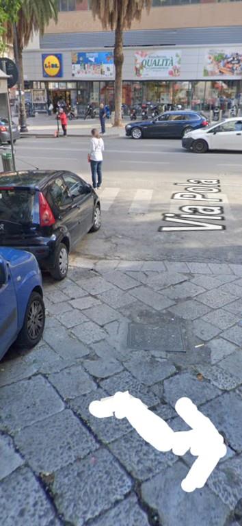 locale commerciale in vendita a Palermo in zona Centro storico