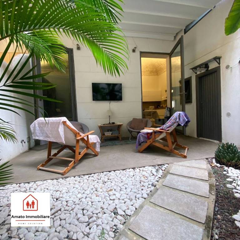 appartamento in vendita a Palermo in zona Politeama