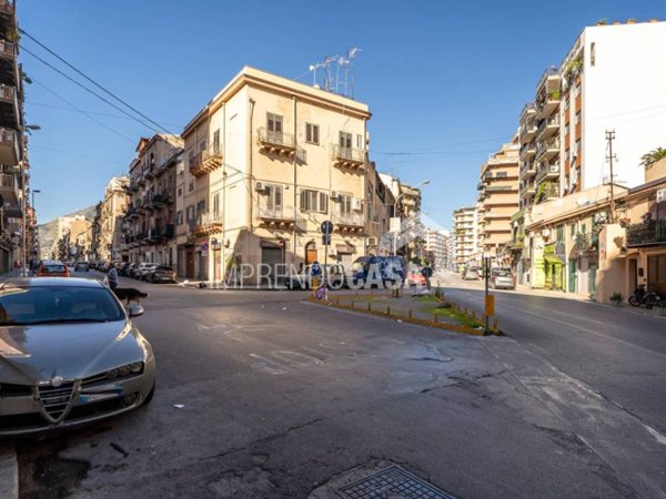 appartamento in vendita a Palermo in zona Libertà