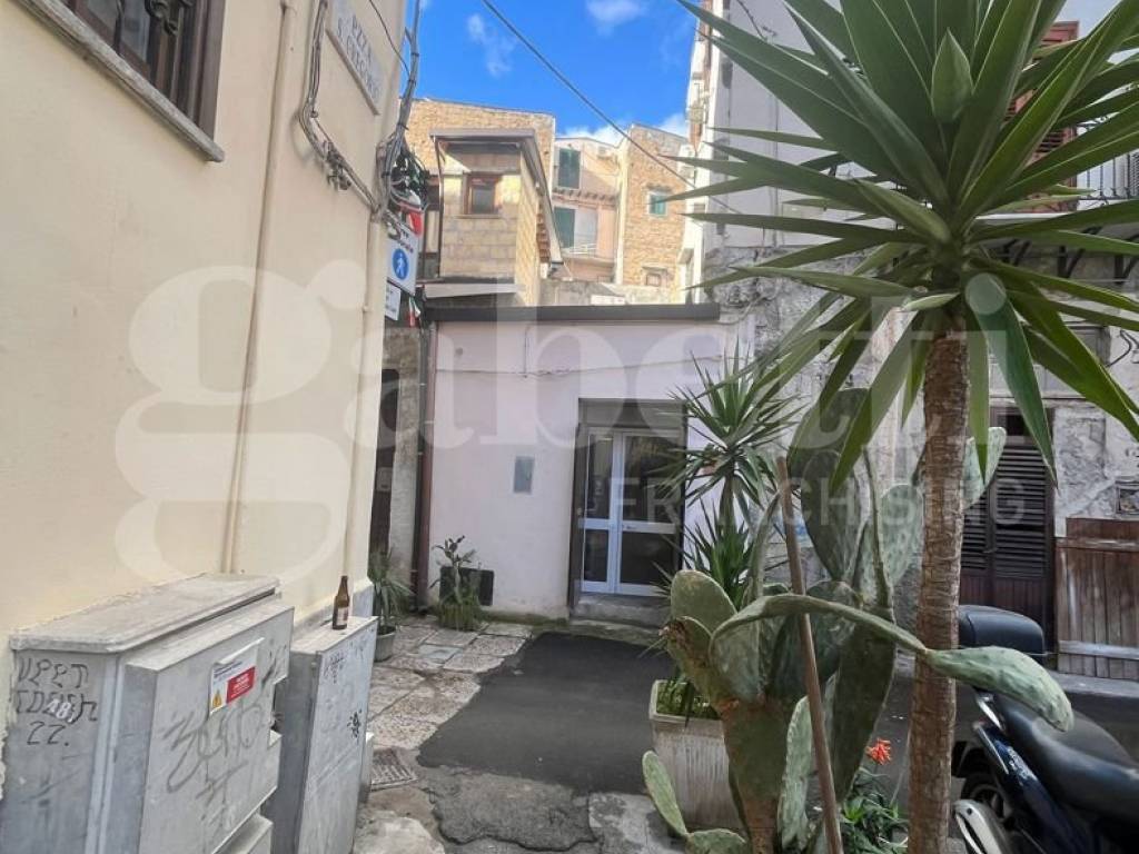 appartamento in vendita a Palermo in zona Centro storico
