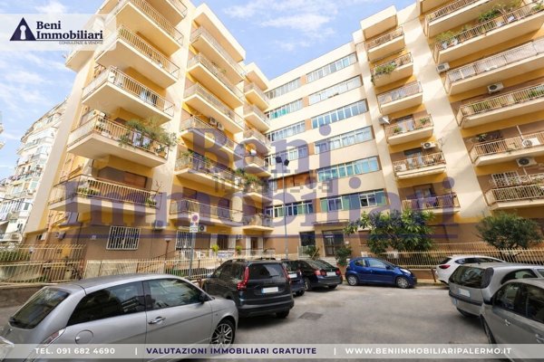 appartamento in vendita a Palermo in zona Resuttana