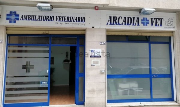 locale commerciale in vendita a Palermo