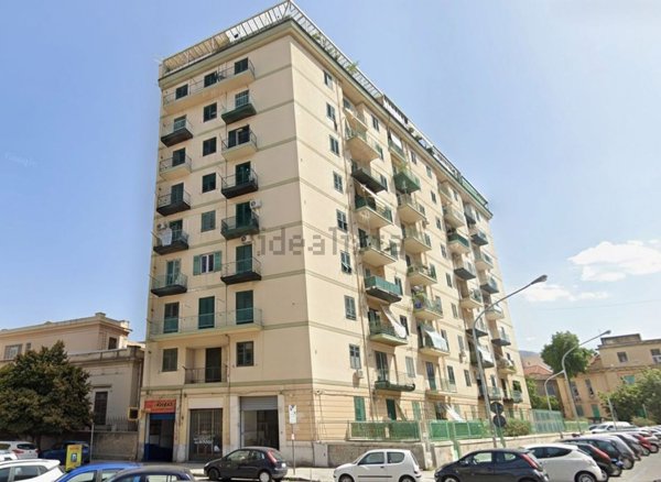 locale di sgombero in vendita a Palermo in zona Libertà