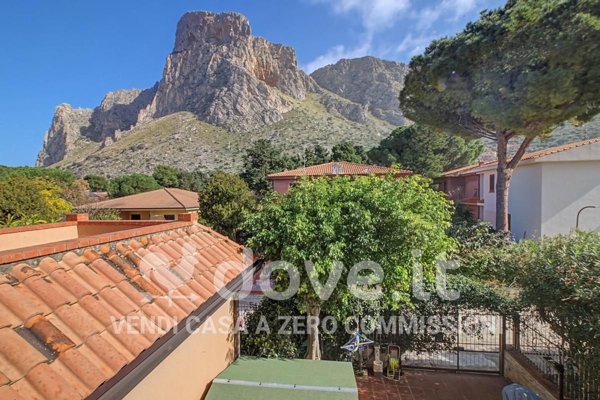 casa indipendente in vendita a Palermo in zona Sferracavallo