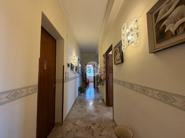 appartamento in vendita a Palermo in zona Zisa