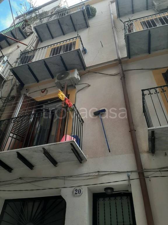 appartamento in vendita a Palermo in zona Centro storico