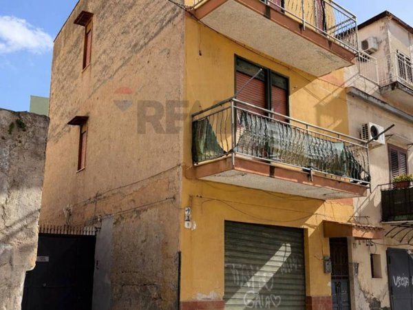 casa indipendente in vendita a Palermo in zona Mezzomonreale