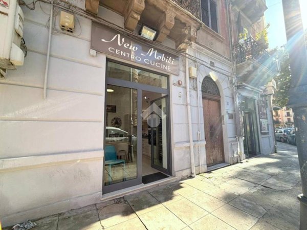 negozio in vendita a Palermo in zona Libertà