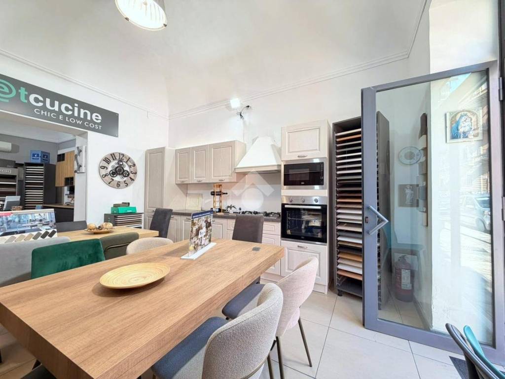 negozio in vendita a Palermo in zona Libertà