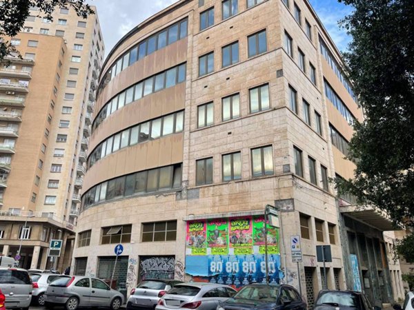 ufficio in vendita a Palermo in zona Politeama