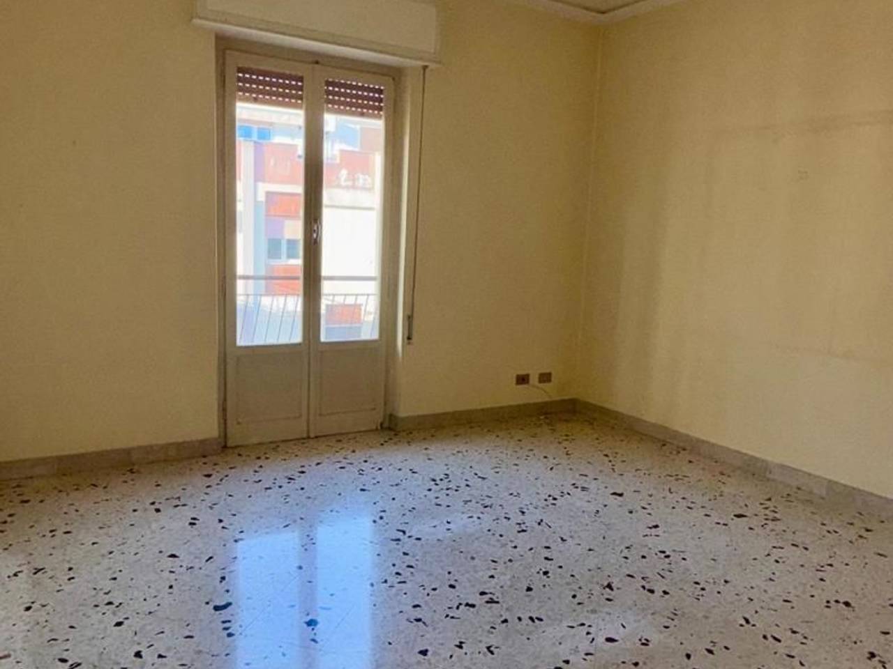 appartamento in vendita a Palermo in zona Malaspina/Palagonia