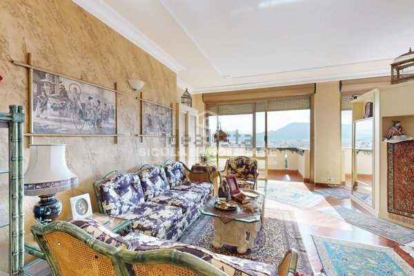 appartamento in vendita a Palermo in zona Montepellegrino