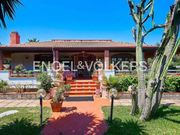 casa indipendente in vendita a Palermo in zona Sferracavallo