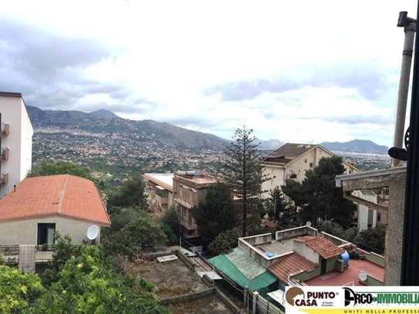 appartamento in vendita a Palermo in zona Villagrazia/Falsomiele