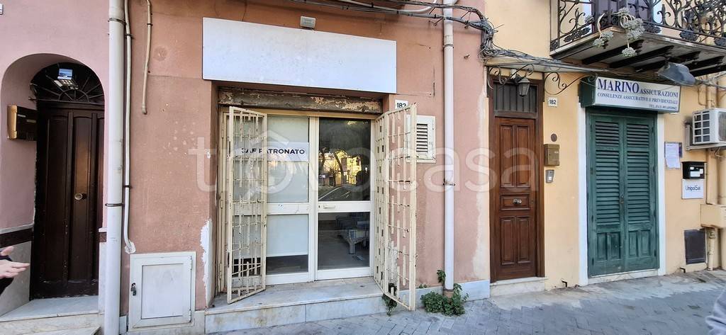 negozio in vendita a Palermo in zona Tommaso Natale