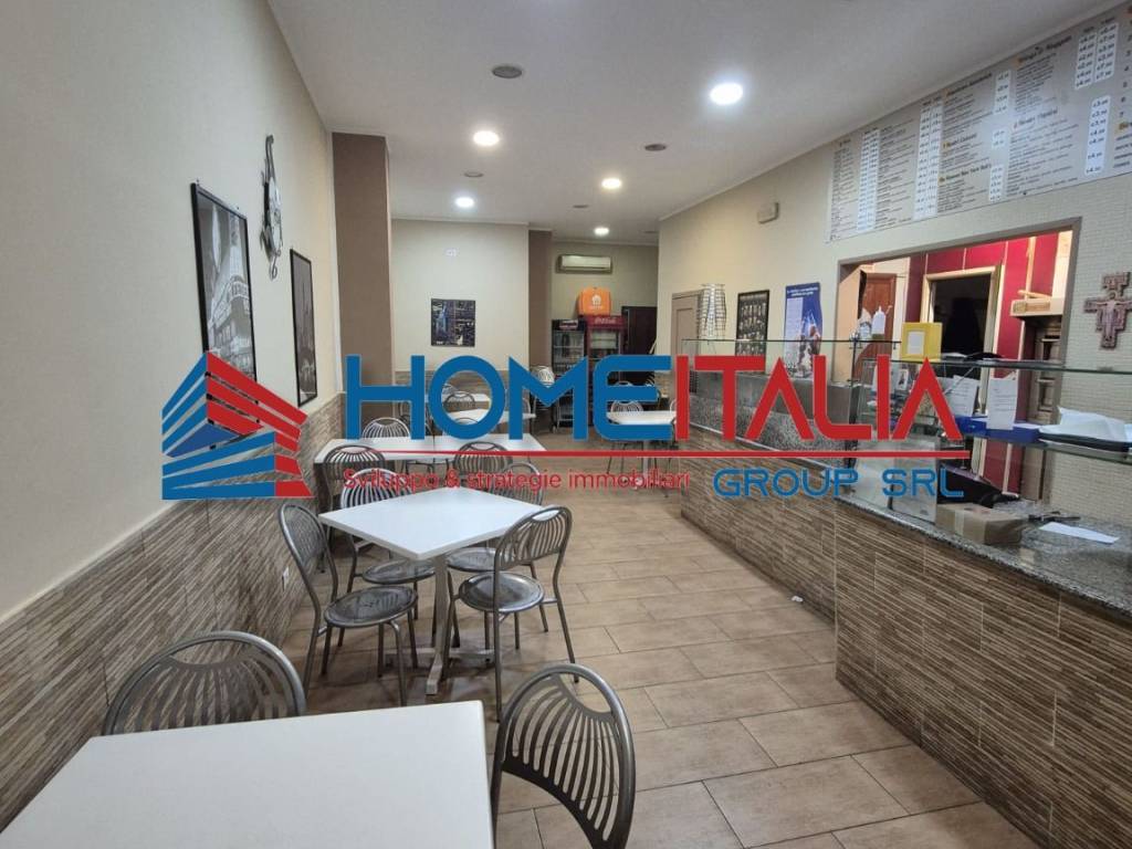 negozio in vendita a Palermo in zona Malaspina/Palagonia