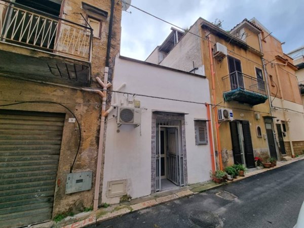 casa indipendente in vendita a Palermo in zona Addaura