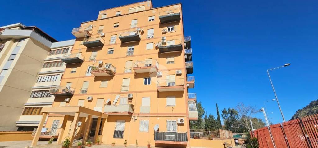 appartamento in vendita a Palermo in zona Pallavicino