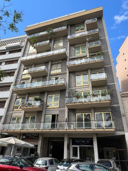 appartamento in vendita a Palermo in zona Libertà