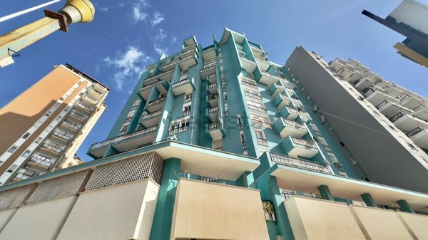 appartamento in vendita a Palermo in zona Malaspina/Palagonia