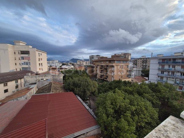 appartamento in vendita a Palermo in zona San Lorenzo
