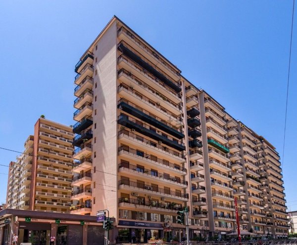 appartamento in vendita a Palermo in zona Malaspina/Palagonia