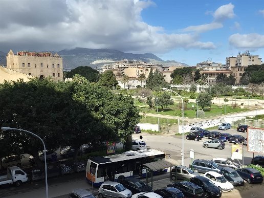 appartamento in vendita a Palermo in zona Zisa