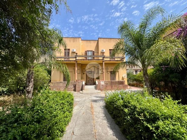 casa indipendente in vendita a Palermo in zona Calatafimi / Cuba