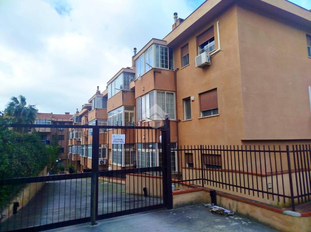 appartamento in vendita a Palermo in zona Pallavicino