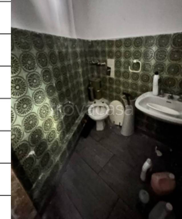 locale commerciale in vendita a Palermo in zona Altarello