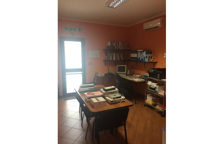 casa indipendente in vendita a Palermo in zona Montegrappa / Santa Rosalia