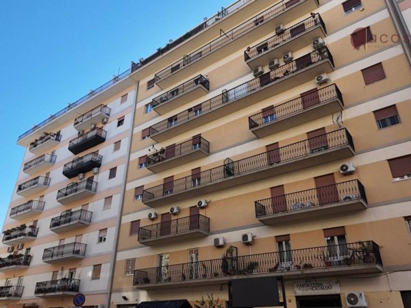 appartamento in vendita a Palermo in zona Montegrappa / Santa Rosalia