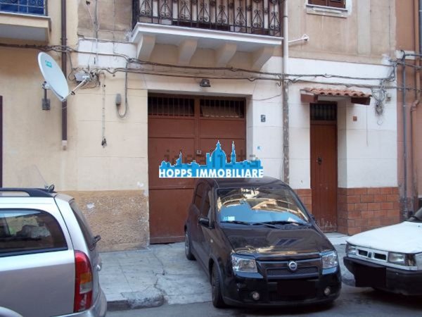 locale di sgombero in vendita a Palermo in zona Oreto