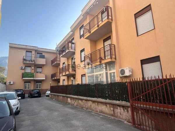 appartamento in vendita a Palermo in zona Chiavelli