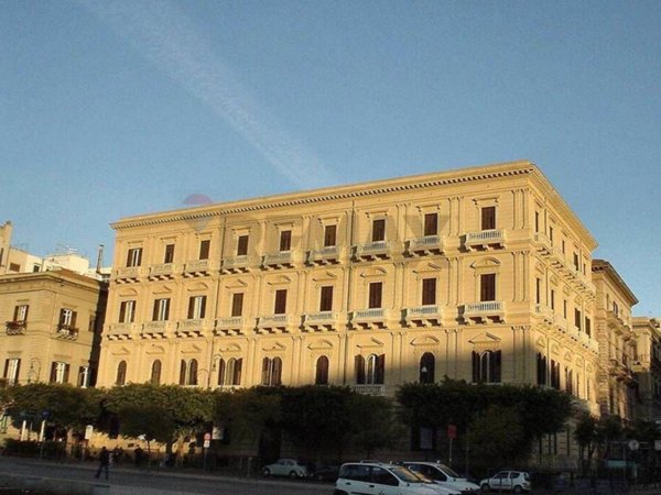 appartamento in vendita a Palermo in zona Centro storico
