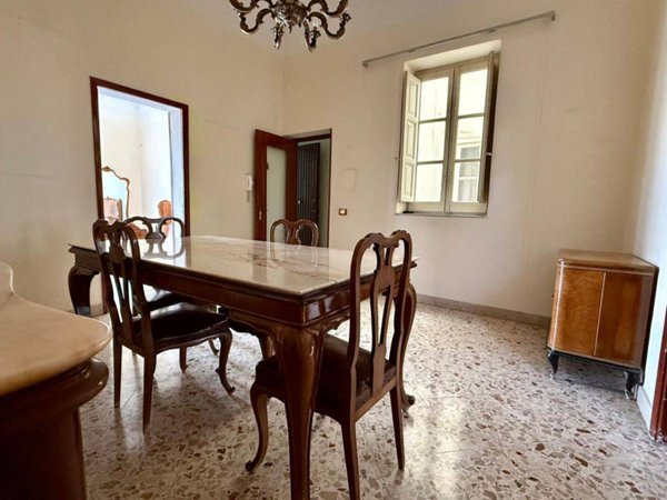 appartamento in vendita a Palermo in zona San Lorenzo