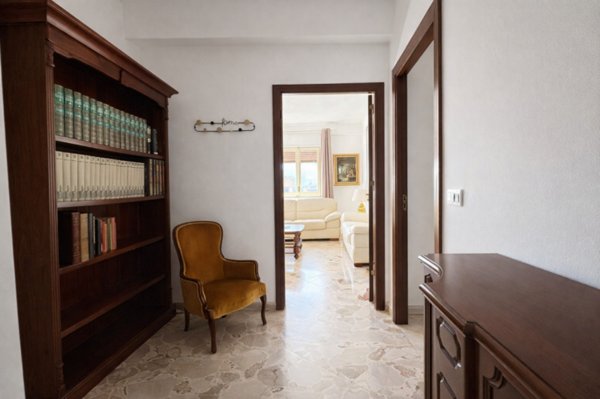 appartamento in vendita a Palermo in zona Montegrappa / Santa Rosalia