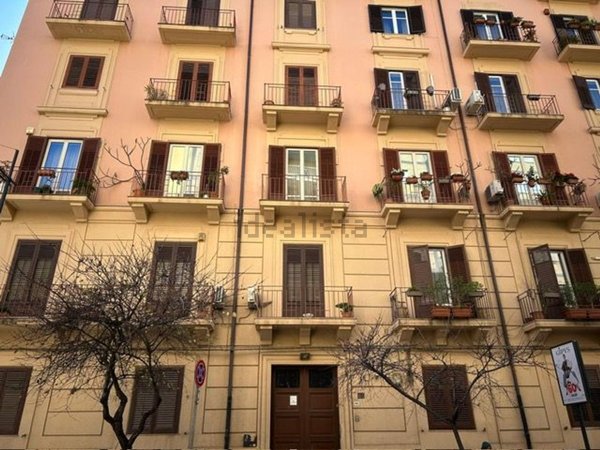 appartamento in vendita a Palermo in zona Politeama