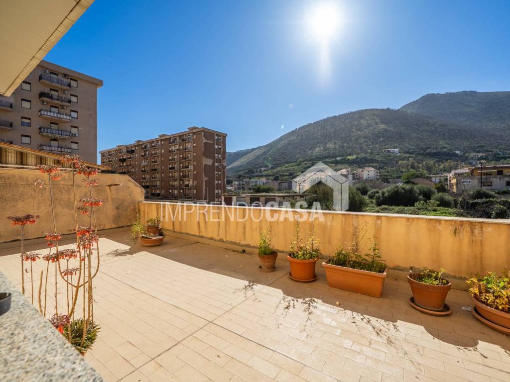 appartamento in vendita a Palermo in zona Mondello