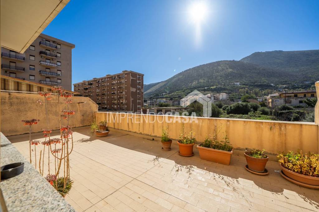 appartamento in vendita a Palermo in zona Mondello