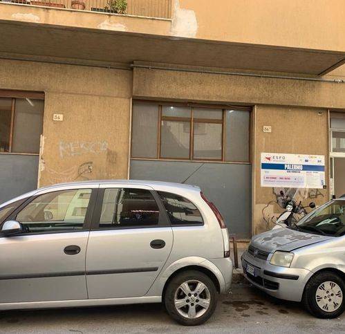 ufficio in vendita a Palermo in zona Malaspina/Palagonia