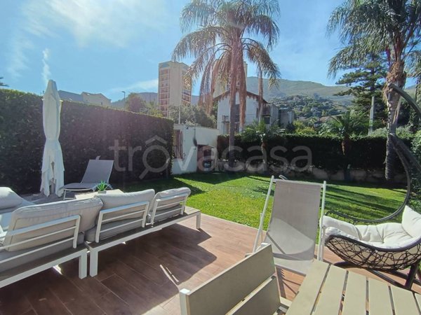 casa indipendente in vendita a Palermo in zona Sferracavallo