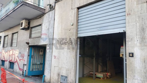 negozio in vendita a Palermo in zona Libertà
