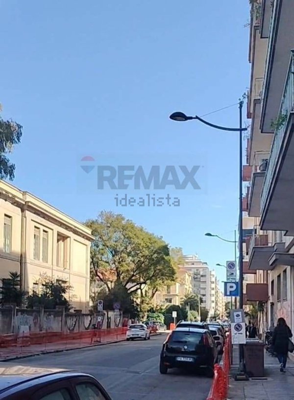 negozio in vendita a Palermo in zona Libertà