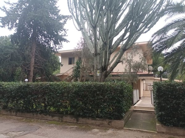 appartamento in vendita a Palermo in zona Mondello