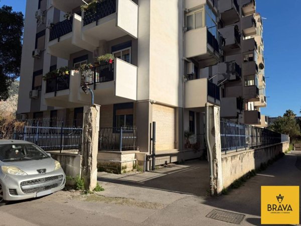 casa indipendente in vendita a Palermo in zona San Lorenzo