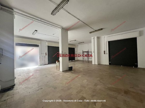 locale di sgombero in vendita a Palermo in zona Noce