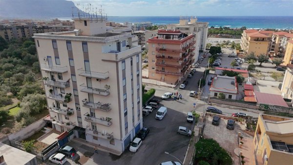 appartamento in vendita a Palermo in zona Libertà